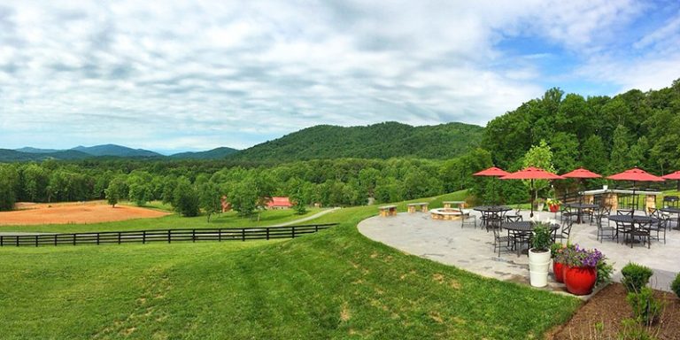 Ragged-Branch-Distillery-View-Mountains-Patio-800x400